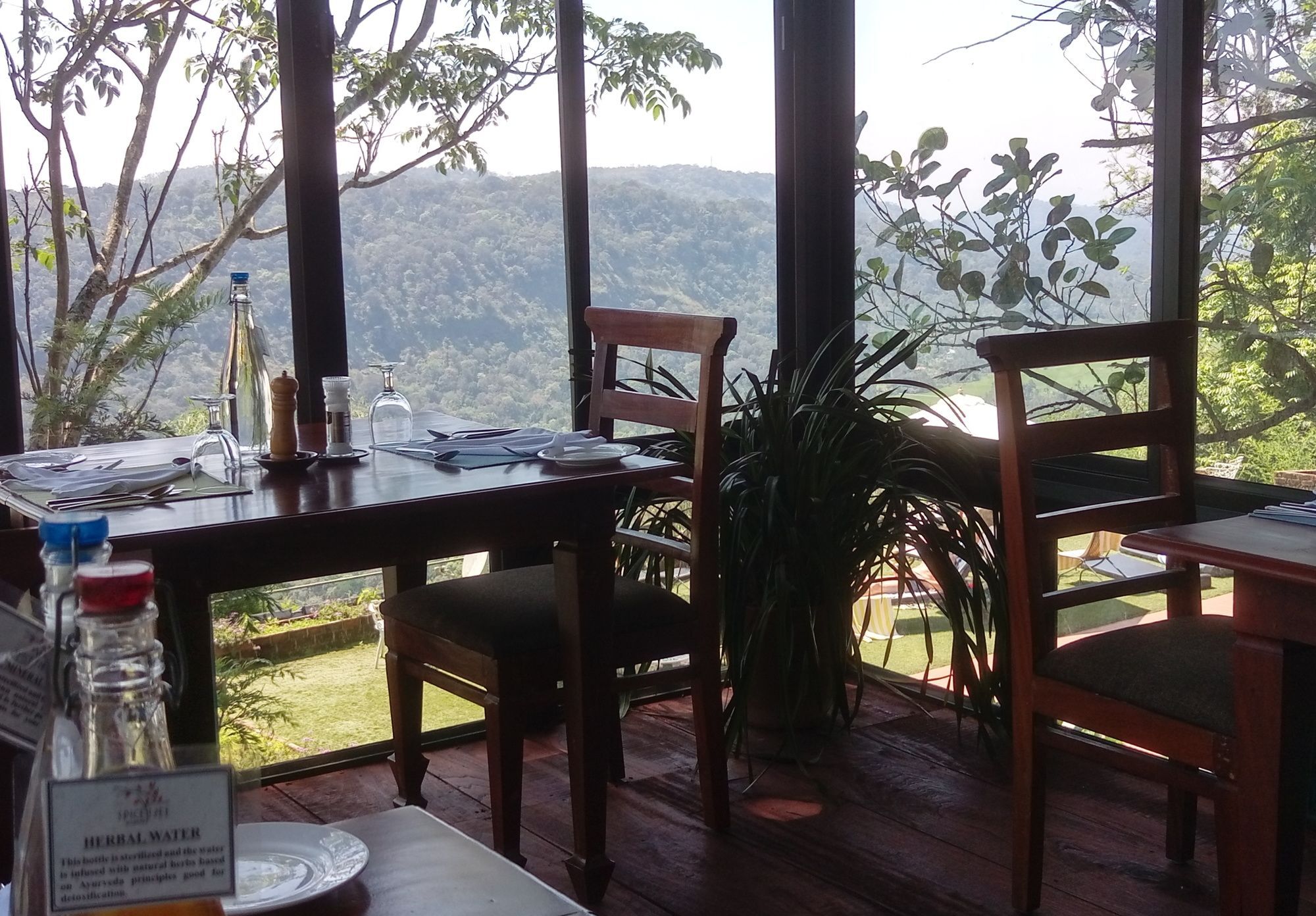 Hotel Spicetree Munnar Chinnakanal Exterior foto